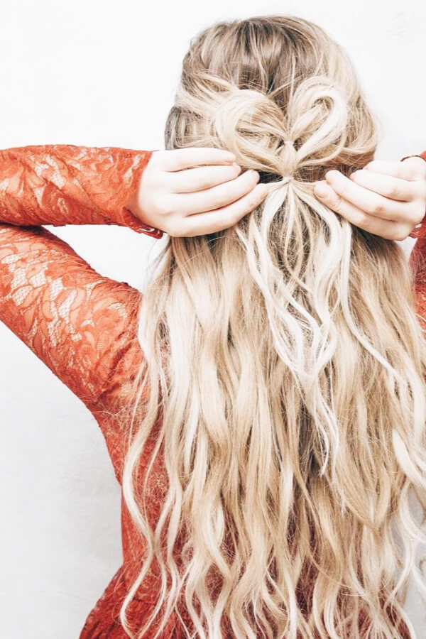 Such long blond waves are absolutely adorable!