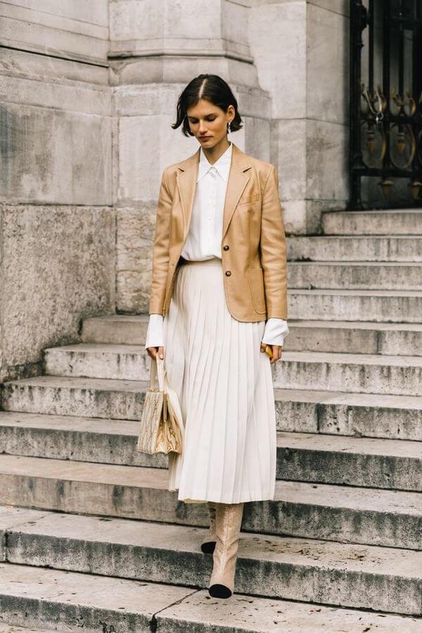 Outfit with beige and white combination