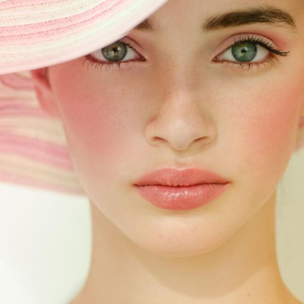 Often times the most important factor to consider when to use blush or bronzer is the occasion.