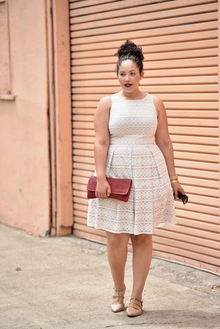 White dress and nude shoes is a match made in fashion heaven!
