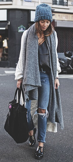 Love your oversized scarf? No need to stop there – wear it with an oversized ankle-length woolen gilet for all-day cozy warmth.