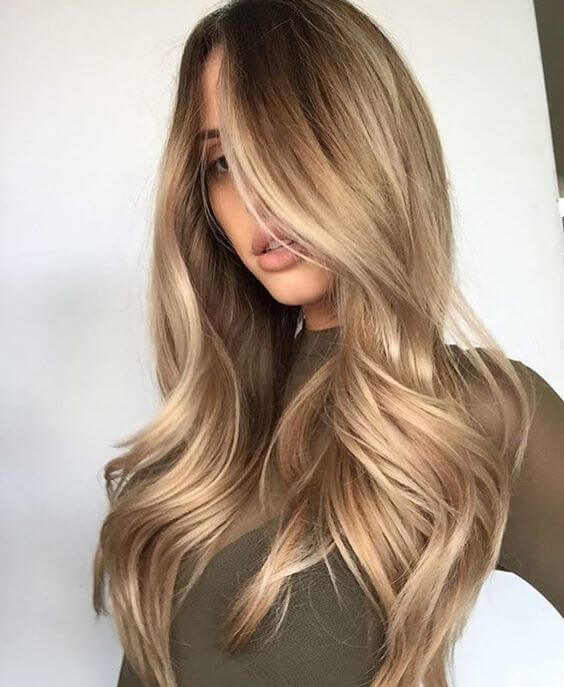 Shades varying from dark blonde to light blonde looks truly amazing.