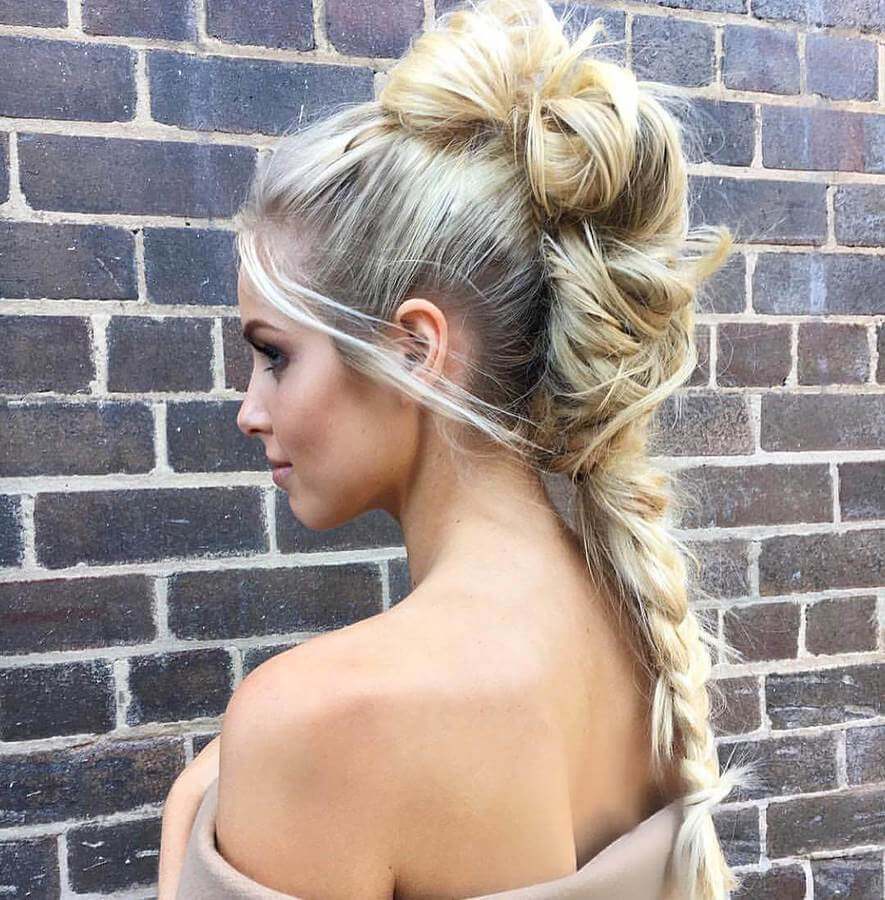This warrior woman hairstyle is definitely one-of-a-kind!