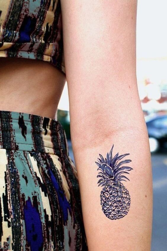 We love all these fruit summer tattoo ideas. What about you? Which fruit would you choose? #summertattoo #minitattoo #minimalisttattoo #colorfultattoo