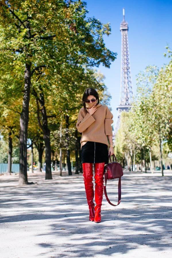 Red patent leather boots are surely not something you see every day. However, if you pair them in a sophisticated and chic way, then you can wear them as you do usual black booties. They are a confidence booster! #highboots #winteroutfits
