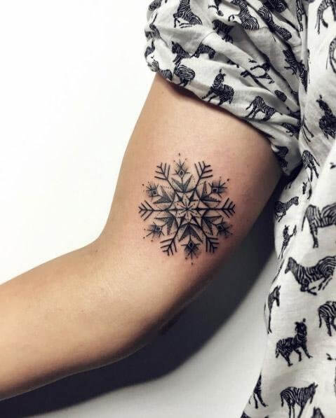 Snowflake tattoo #wintertattoo