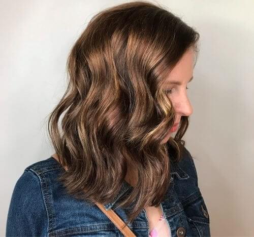 If you are a natural brunette and you want to keep it that way, add auburn highlight here and there