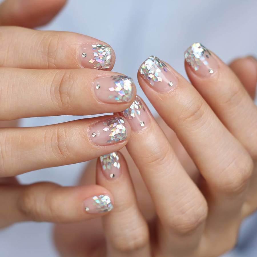 Sparkly Nail Edges