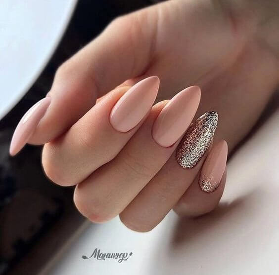 Nude and Glitter