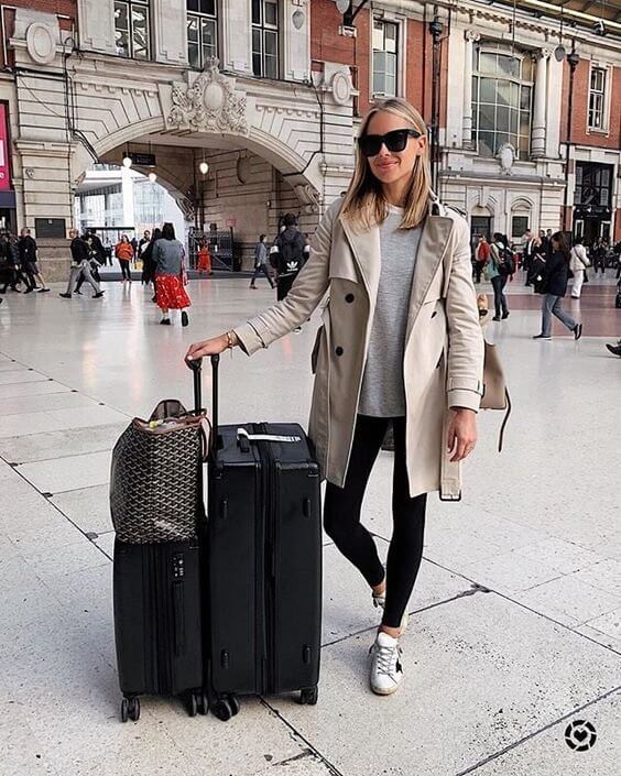 Chic at Traveling