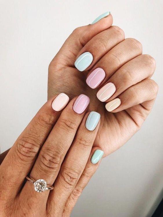 Short Nails with Gradient Pastels