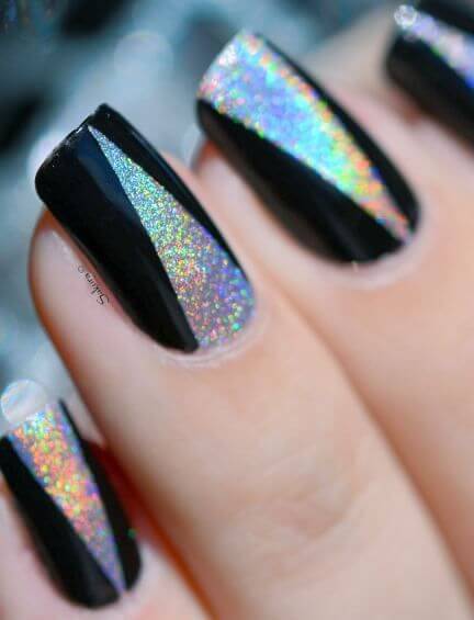 You can't go wrong with metallic and triangles when it comes to manicures.