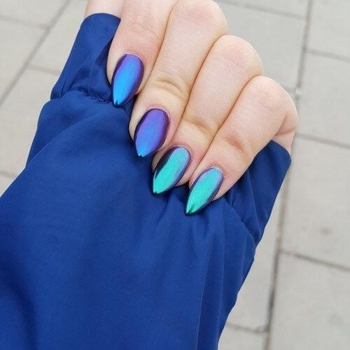 These metallic nails prove that you can even have stunning nail art with just one type of polish.