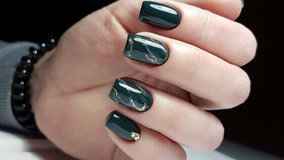 winter nail color for pale skin
