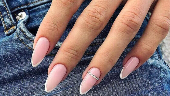 Sometimes, even the simple pink nails will make your outfits pop out and you feel unique. Here are some of the best pink nails that you can do today!