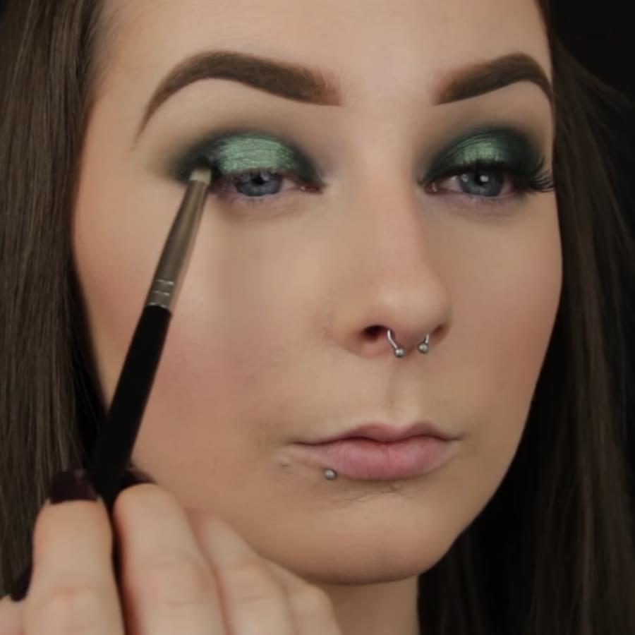 Green eyeshadow looks