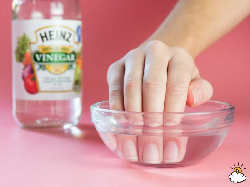Use Vinegar for Long-Lasting Manicure
