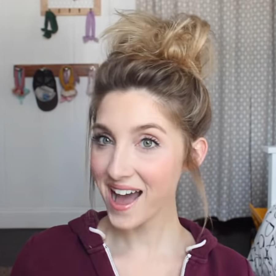 updo for short hair