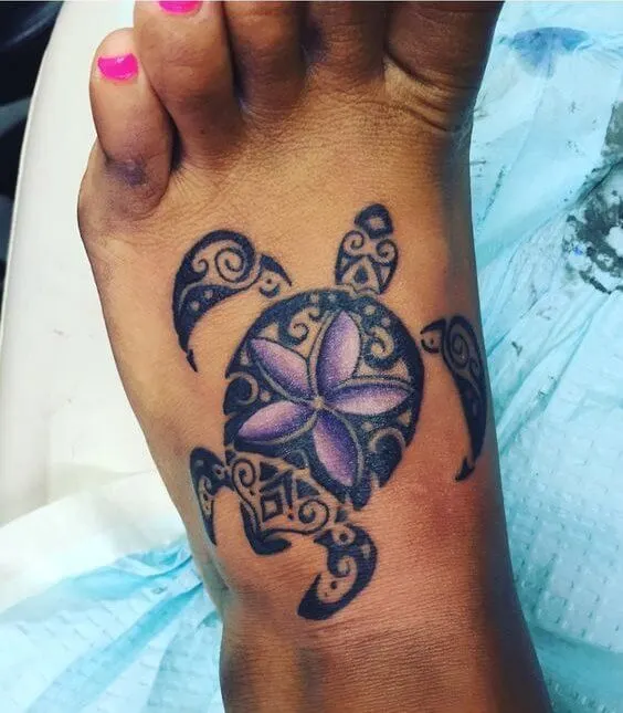 If you are a fan of animal motif tattoos, you should opt for this turtle