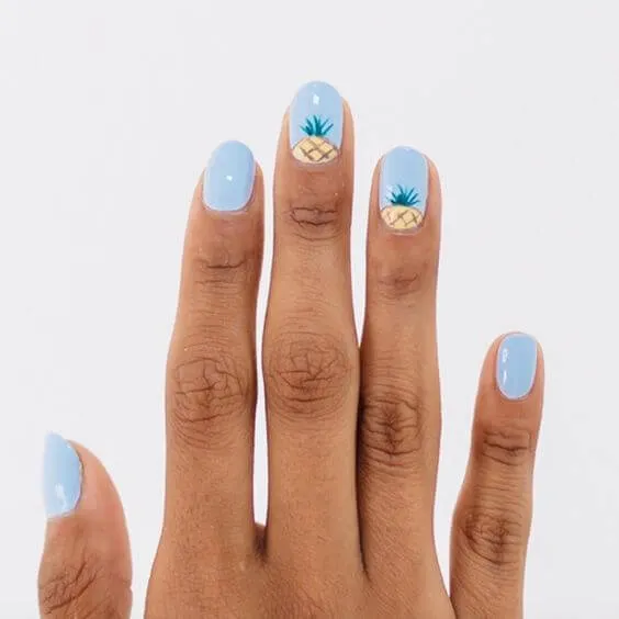 Pineapples are Trendy Nail Desing