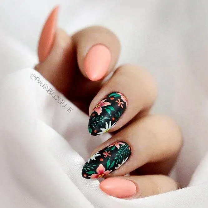 Peach Tropical Nails