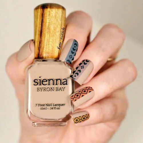 Safari inspired nail design