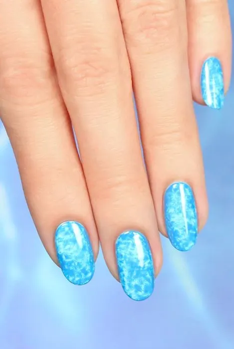 Pool Reflexions Nail Desing