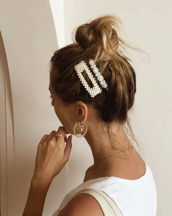 Messy Bun with Accessories