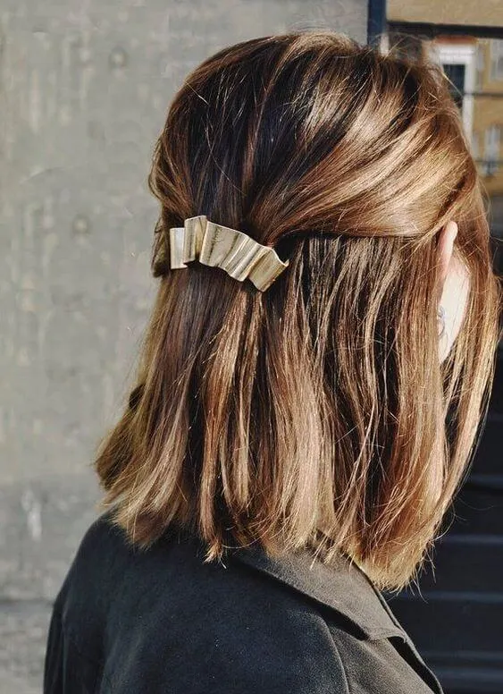 Wavy Gold Hair Clip