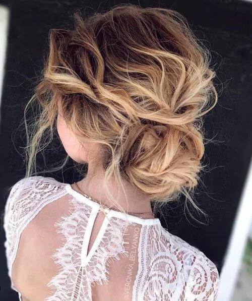 Undone Texture and Messy Bun