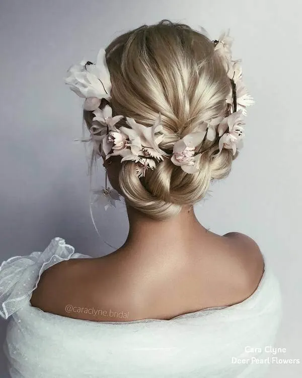 Hairstyle with flower accessories