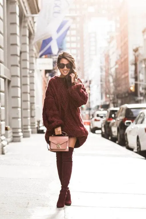 Burgundy look with a hint of rose looks pretty perfect for both casual and elegant wear. This chunky knit will keep you comfortable and very cozy, be sure in that. #highboots